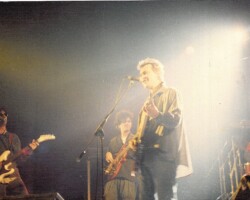 Con Fito Paez y David Lebon en el Teatro Fenix de Flores (1986 )