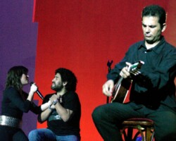 Diego Maradona Y Sole Pastorutti en el Gran Rex 2(2006)