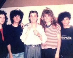 Edu Rogatti Daniel Colombres_David Lebon y GAdy Pampillon enlos camarines de Obras Sanitarias (1987)