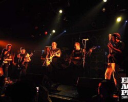 Stuka, Beto Ceriotti, Luciano Napolitano, Chizzo y Jorge Rodriguez en el Roxy Live (2012)